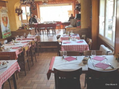 Restaurant CHEZ BRUNO_Restaurant-Chez-Bruno-1--2023-canva